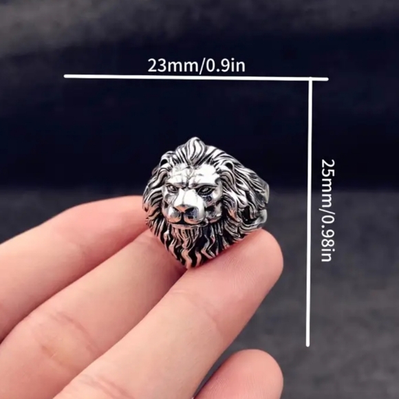 Vintage Lion's Head Ring - Picture 4 of 7